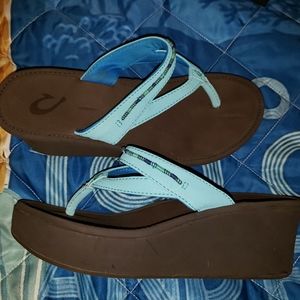 Olukai Womens Auhele wedge thong size 8